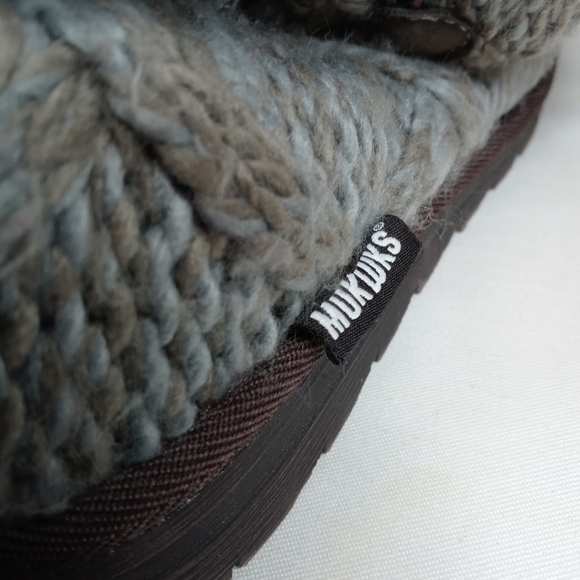 MukLuks Women's Gray Knit 4 button pull on faux fu - Picture 6 of 7